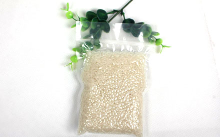 真空包裝袋在生產(chǎn)過程中有為什么會有麻點現(xiàn)象，該怎么解決？
